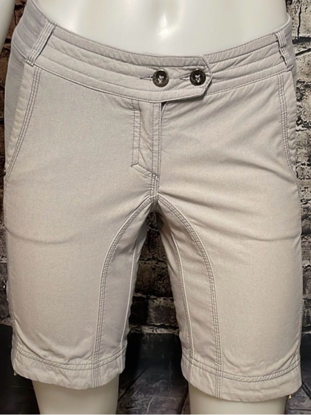 Lululemon Ride On Short Size 4 - Picture 8 of 12
